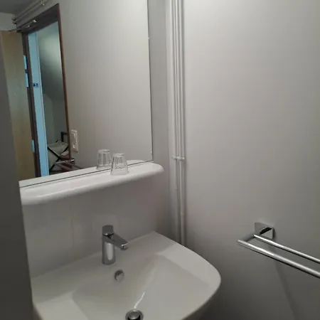 Hotell Hotellerie Abbaye Port Du Salut *